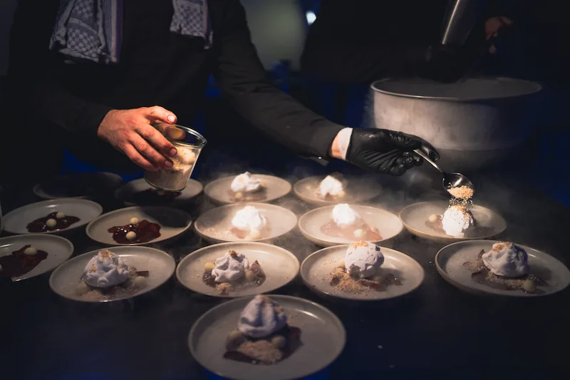PAULS Events - Dessert Zubereitung